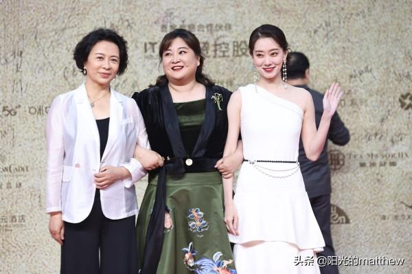 第34屆金雞獎閉幕紅毯:群星歡聚,林允粉色花苞裙真是仙女本人了 第34屆金雞獎閉幕紅毯:群星歡聚,林允粉色花苞裙真是仙女本人了