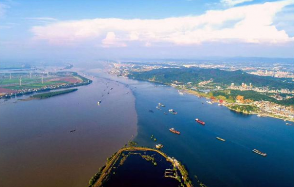 因蘇軾而火的江西名山，坐擁“千古奇音”，憑欄遠眺，風景宜人