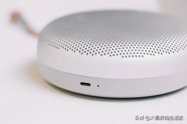 Beosound A1 二代——B&;O 帶你乘風破浪 Beosound A1 二代——B&;O 帶你乘風破浪