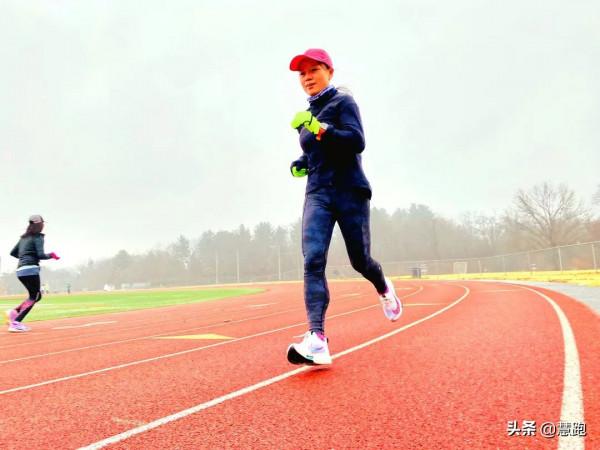 她連跑100個半馬，吸取教訓後一年達標波馬：PB333的訓練之道