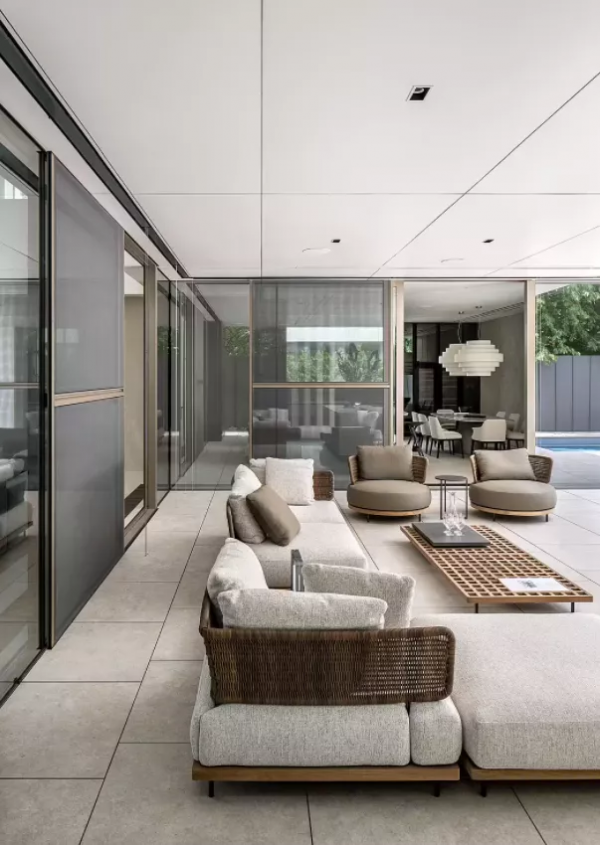 國外案例 | 現代簡約風格,讓居住沐浴在自然光中 國外案例 | 現代簡約風格,讓居住沐浴在自然光中