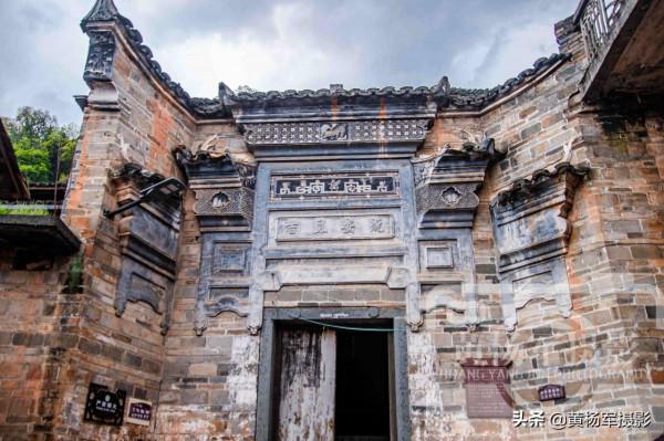 中國三縣交界處的原始村子，98%的客家人為鍾姓，江西很少人知道