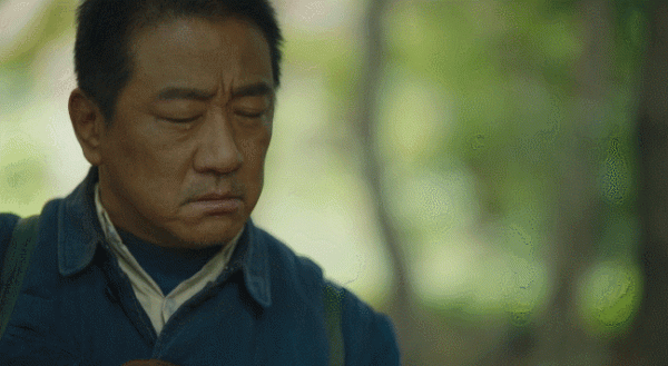 給過去一年“演技最好的10位老戲骨”排名，李幼斌第6，丁勇岱第2