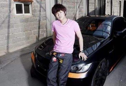 “老來得子”的七位明星，有的樂極生悲，有的成為人生贏家