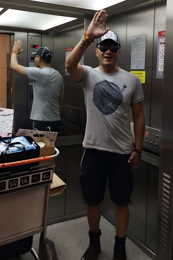 油頭粉面就不要演軍人了!這5位演員讓你知道,什麼才是英姿颯爽 油頭粉面就不要演軍人了!這5位演員讓你知道,什麼才是英姿颯爽