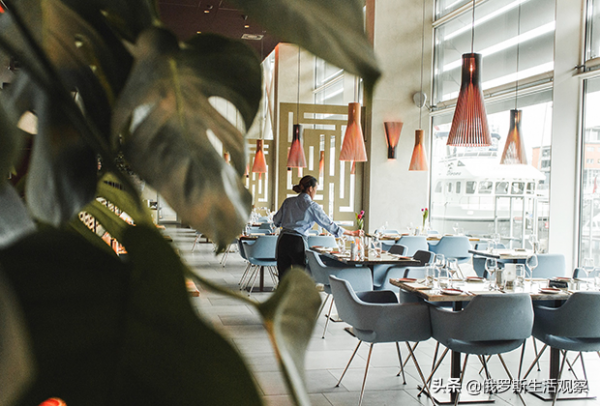 俄羅斯姑娘：為了愛情漂洋過海，為了生存當護工