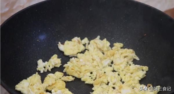 青椒炒蛋好吃有訣竅,很多人第一步就錯了,大廚教你,鮮香又脆爽 青椒炒蛋好吃有訣竅,很多人第一步就錯了,大廚教你,鮮香又脆爽