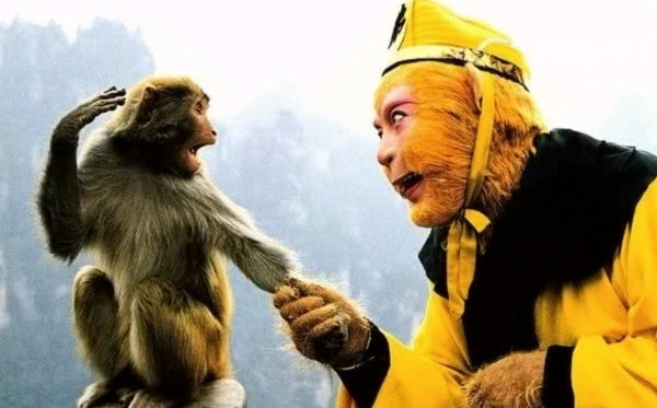 同樣是演“孫悟空”，六小齡童和黃渤放在一起，差別就出來了