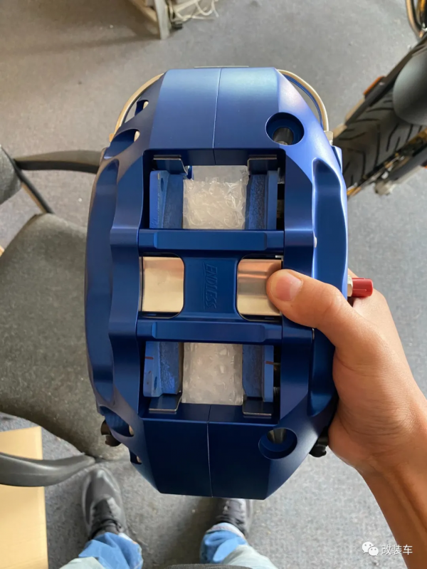 5萬塊就能拿下女士精品一手大眾R36?還真不是夢 5萬塊就能拿下女士精品一手大眾R36?還真不是夢