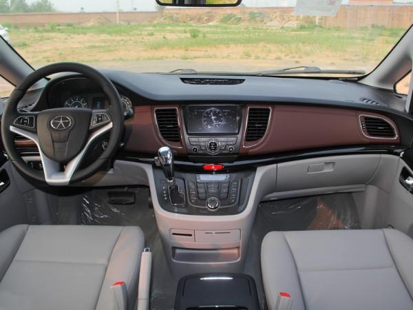 低價親民的MPV:瑞風M5 PK 別克GL6,誰讓你心動? 低價親民的MPV:瑞風M5 PK 別克GL6,誰讓你心動?