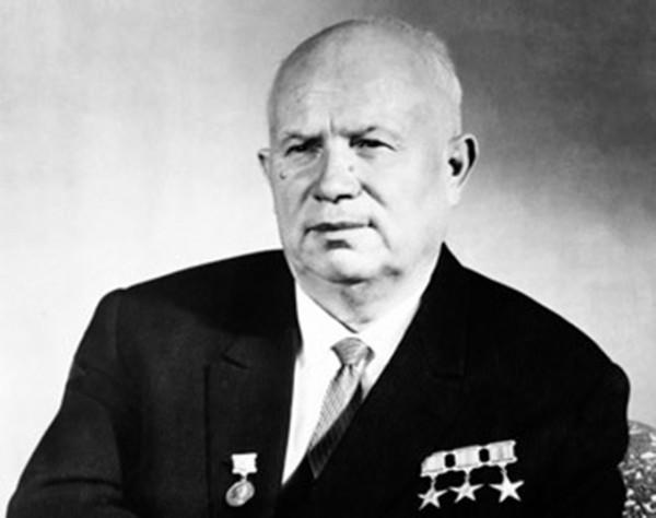 蘇聯在邊境陳兵百萬，卻沒有選擇南下中國，它究竟在害怕什麼？