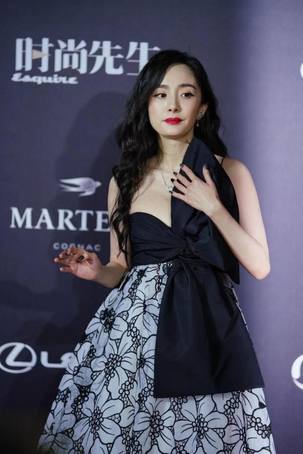 女星的時尚現場，大冪冪是必不可缺的