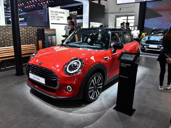 5.4L油耗靈活小代步車,原裝進口品質高還經濟,實拍MINI 5.4L油耗靈活小代步車,原裝進口品質高還經濟,實拍MINI