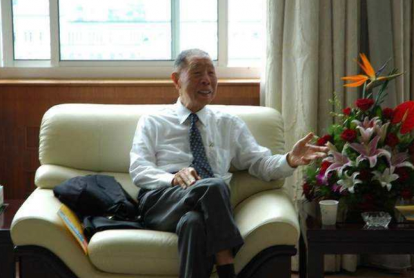 豪門兄弟情!陳曾燾繼承哥哥數十億資產,賺到千億全數還給侄子 豪門兄弟情!陳曾燾繼承哥哥數十億資產,賺到千億全數還給侄子