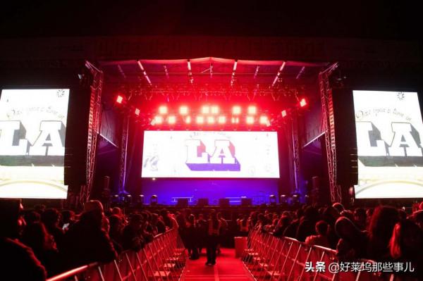 美國知名歌手在音樂節後臺被捅傷情況危急 曾遭指控五項謀殺 美國知名歌手在音樂節後臺被捅傷情況危急 曾遭指控五項謀殺