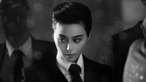 國產劇裡的女扮男裝,不男又不女,到底能有多離譜?笑不活了 國產劇裡的女扮男裝,不男又不女,到底能有多離譜?笑不活了