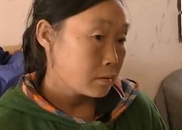 12歲男孩被拐賣，18年後找到了家與父親相認，直言：我媽把我賣了