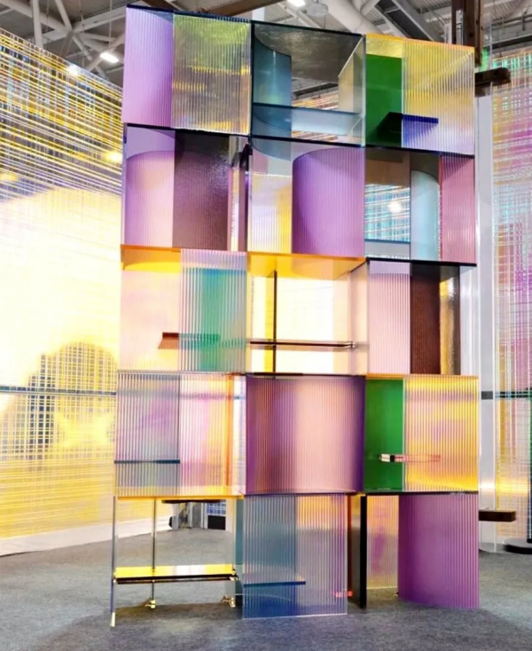 建築材料之樹脂玻璃