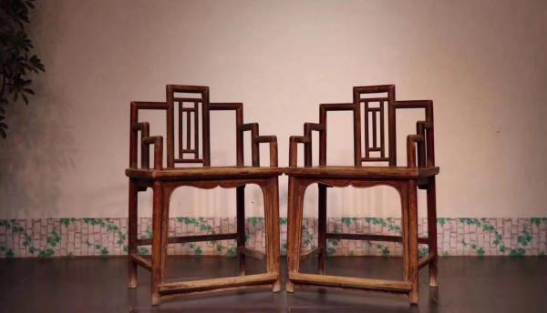 步步高昇椅，黃花梨束腰馬蹄腿案几