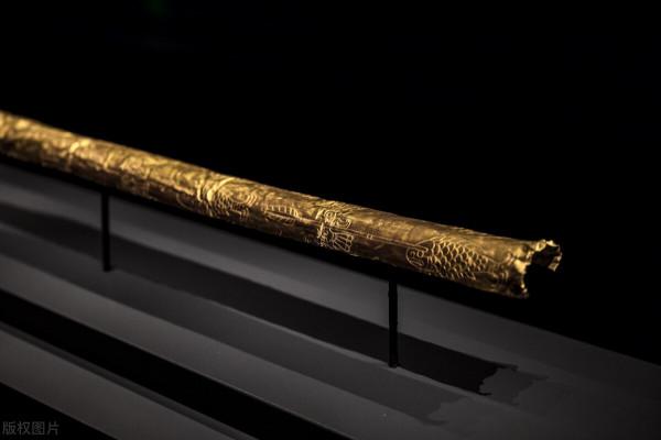 中原文化有權杖元素，三星堆權杖或是繼承，昌意後人把它帶入西亞