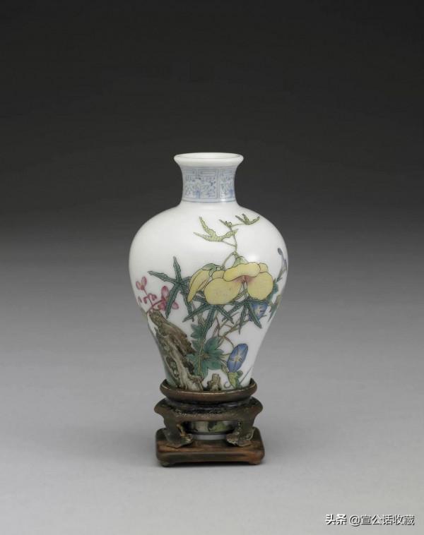 清 . 乾隆 . 琺琅彩花卉瓶