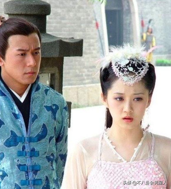 年輕玉樹臨風，中年不忍直視，這些童年男神腫麼了