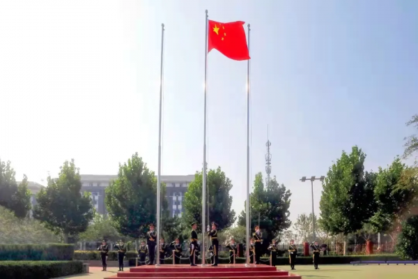 強軍有我!讓青春為國防出彩! 強軍有我!讓青春為國防出彩!