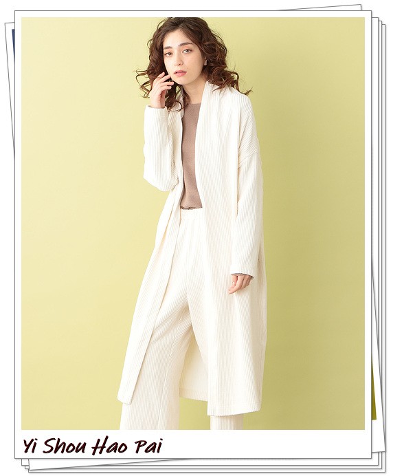 過膝的長大衣怎麼穿才好看？不同顏色的長外套24例搭配示範