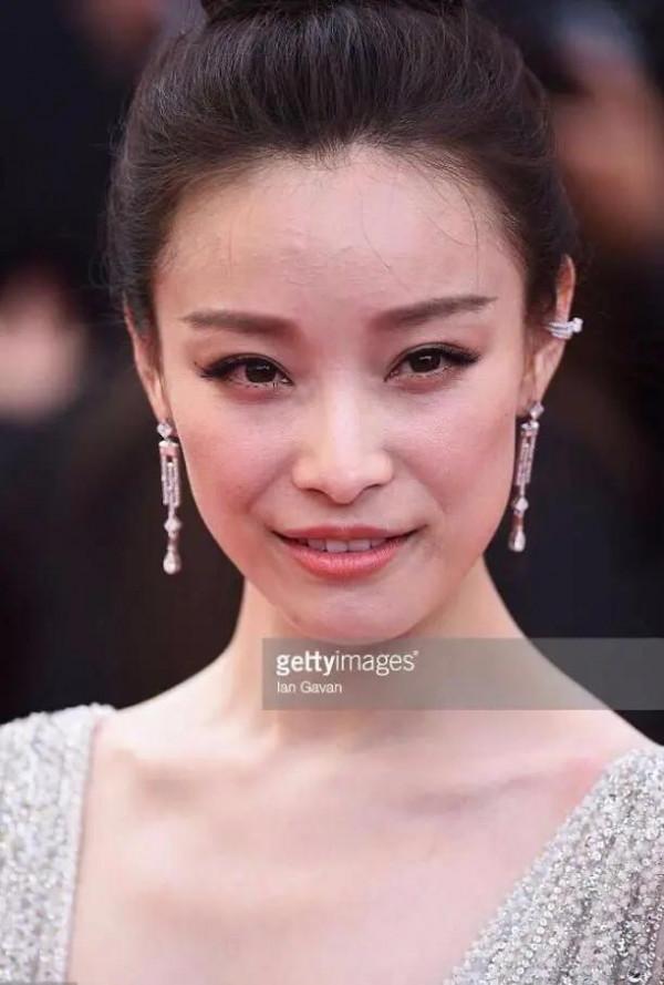 拋開濾鏡，明星真實面板狀態還能抗住鏡頭嗎？