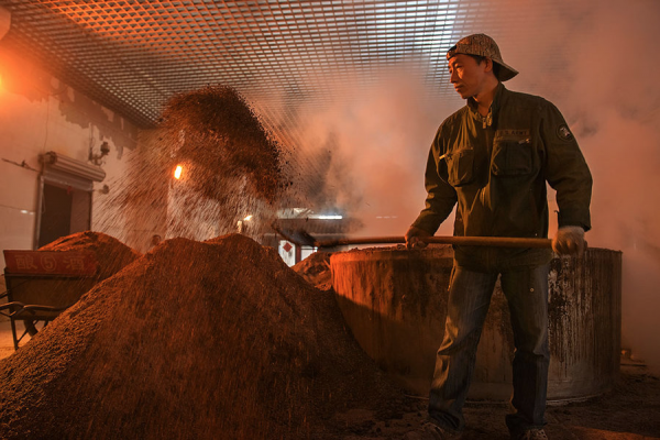 貴州好酒不止茅臺！這4款“地方”好酒，行家見了成箱買