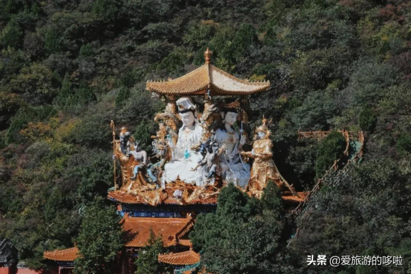 看展喝咖啡、賞壁畫、聽古樂…這座城市的寺廟也太厲害了吧