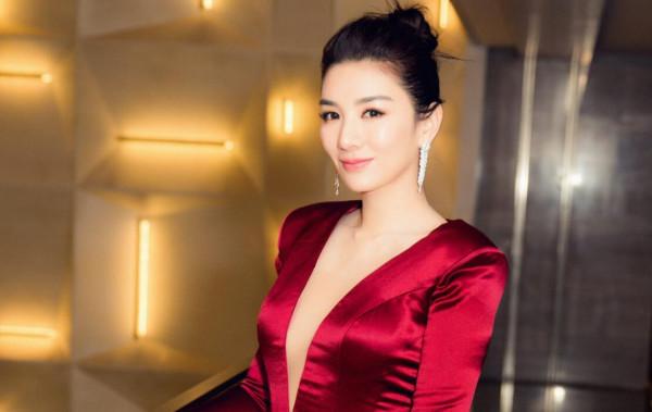 嫁錯豪門的5位女星，有人閃離，有人認命，有人7天替夫還清12億