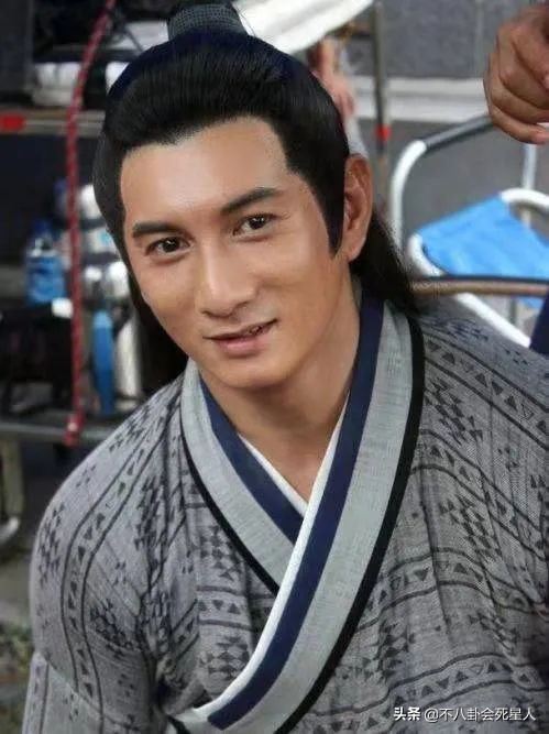 中年男星扮嫩辣眼睛!35歲尹正演14歲少年,44歲劉愷威演16歲少年 中年男星扮嫩辣眼睛!35歲尹正演14歲少年,44歲劉愷威演16歲少年