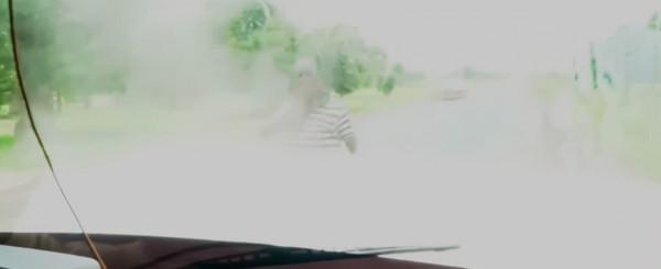 非洲堵車有多嚴重？收費站至少堵10天，公交車可以直接插隊走