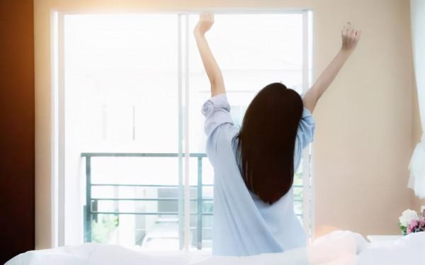 早上一起視力模糊，別掉以輕心，醫生：很可能是患病