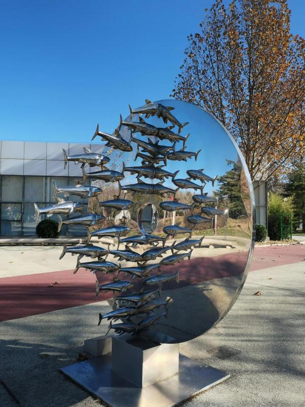 陽光下漫步北京國際雕塑公園（五）