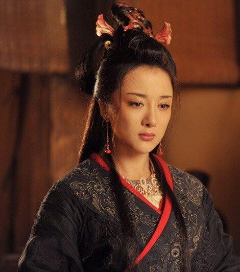 總感覺薇婭穿古裝像一個人，終於找到了