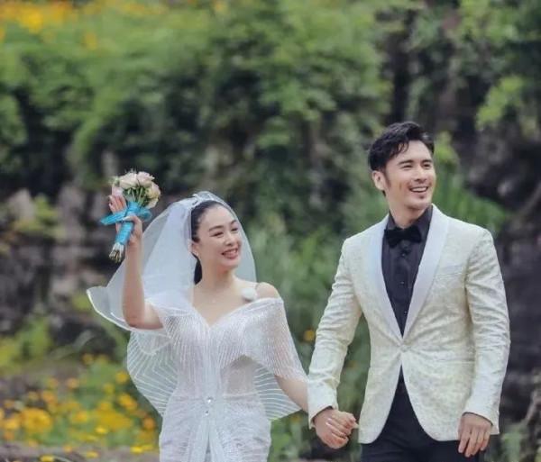 4位姐弟戀修成正果的女星:有人身患癌症,有人至今不被婆婆認可 4位姐弟戀修成正果的女星:有人身患癌症,有人至今不被婆婆認可