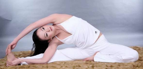 41歲的孔曉振，少女感十足，身材苗條，看她如何成為“凍齡女神”