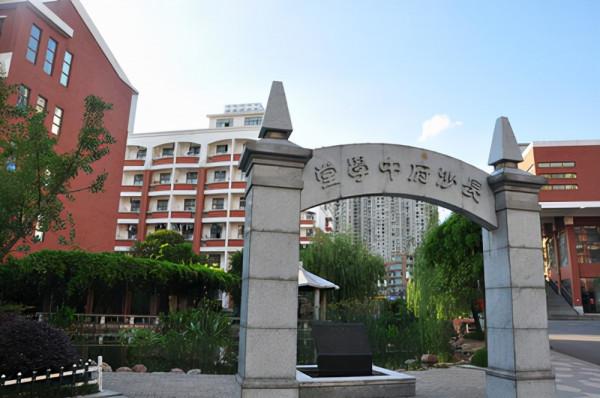 為啥小學學霸到初中不靈了?兒子進初中頻頻掉坑,讓我明白這幾點 為啥小學學霸到初中不靈了?兒子進初中頻頻掉坑,讓我明白這幾點