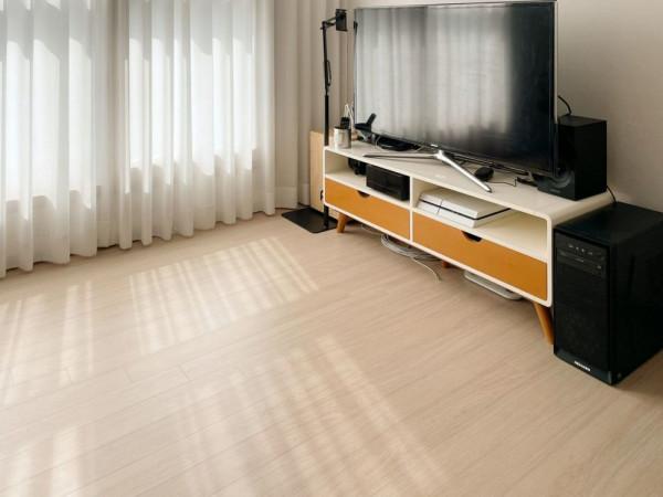 沙發茶几可以淘汰了,不要客廳自由活動,反正一年到頭也沒人串門 沙發茶几可以淘汰了,不要客廳自由活動,反正一年到頭也沒人串門