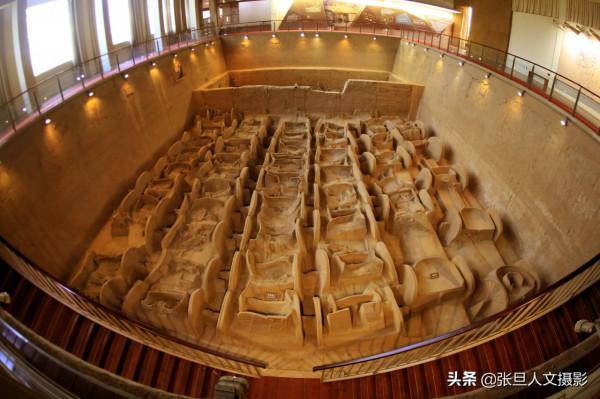 探訪2000年前的晉國古都遺址 見到活生生的陪葬品 鳥尊編鐘堪稱國寶