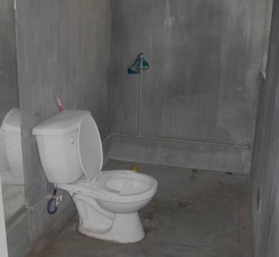 同事沒錢裝修直接住進毛坯房，一住就是5年，女朋友都找不到