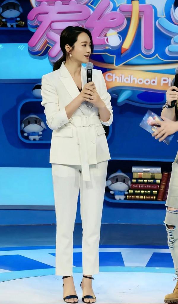 中國內地女演員主持人朱丹