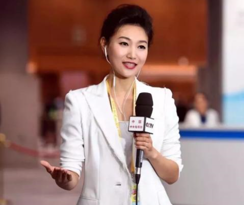 《新聞聯播》美女主播李梓萌:風光背後有艱辛,婚戀成父母的心病 《新聞聯播》美女主播李梓萌:風光背後有艱辛,婚戀成父母的心病