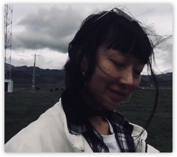 品牌模特回應辱華爭議，質問小眼睛不配做中國人？雎曉雯慘遭波及