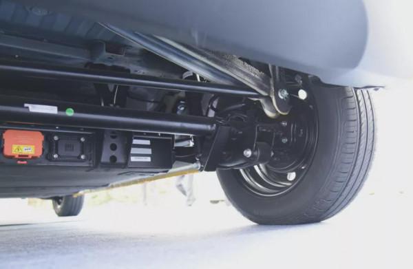 新款雷丁芒果上市,起售價2.98萬元,車叔為何不推薦買? 新款雷丁芒果上市,起售價2.98萬元,車叔為何不推薦買?