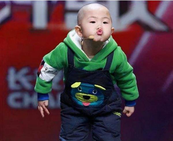 被當成搖錢樹的童星,鄧鳴賀去世時僅9歲,紀寶如被家人囚禁 被當成搖錢樹的童星,鄧鳴賀去世時僅9歲,紀寶如被家人囚禁