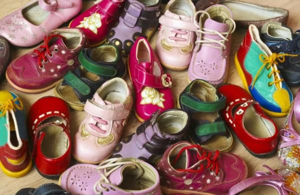 二手衣服寶寶勉強能穿，但有四類東西不能拿，欠了人情還影響健康