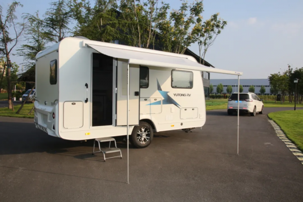 宇通T512拖掛尊享版 小身姿靈活暢行 適用性佈局 主打價效比和實用性